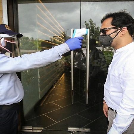 アイステイ ホテルズ インファントリー ロード バンガロール エクステリア 写真