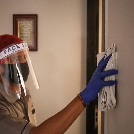 アイステイ ホテルズ インファントリー ロード バンガロール エクステリア 写真