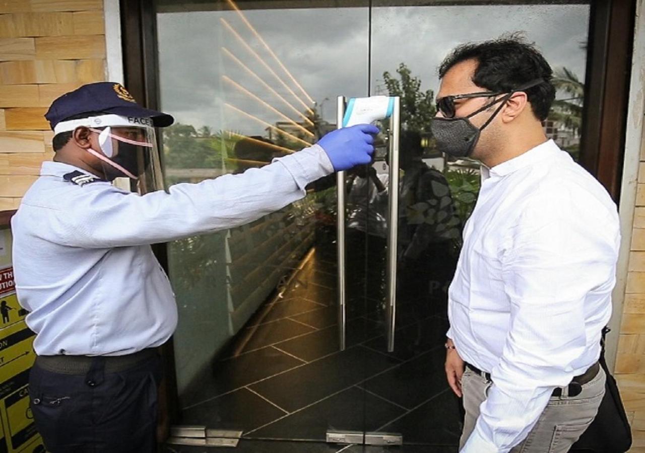 アイステイ ホテルズ インファントリー ロード バンガロール エクステリア 写真